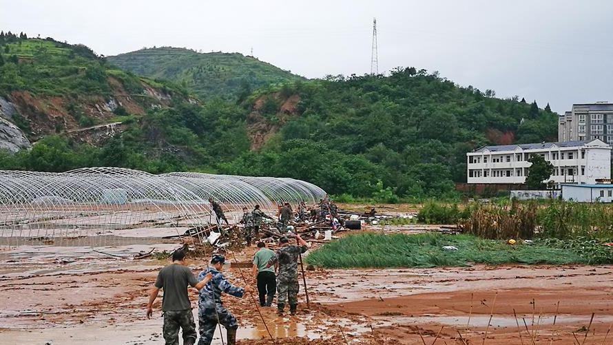 暴雨襲擊中國中部，造成至少8人死亡
